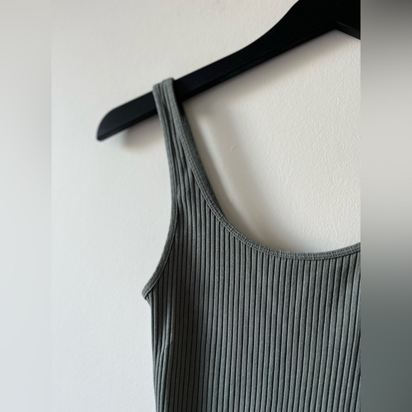 Aritzia Wilfred Free Ribbed Midi Dress - Picture 4 of 7